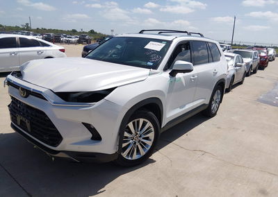 2024 Toyota Grand Highlander Platinum, uszkodzenie: Przód, Iaai lot 45652997, zdjęcie 2 z 6