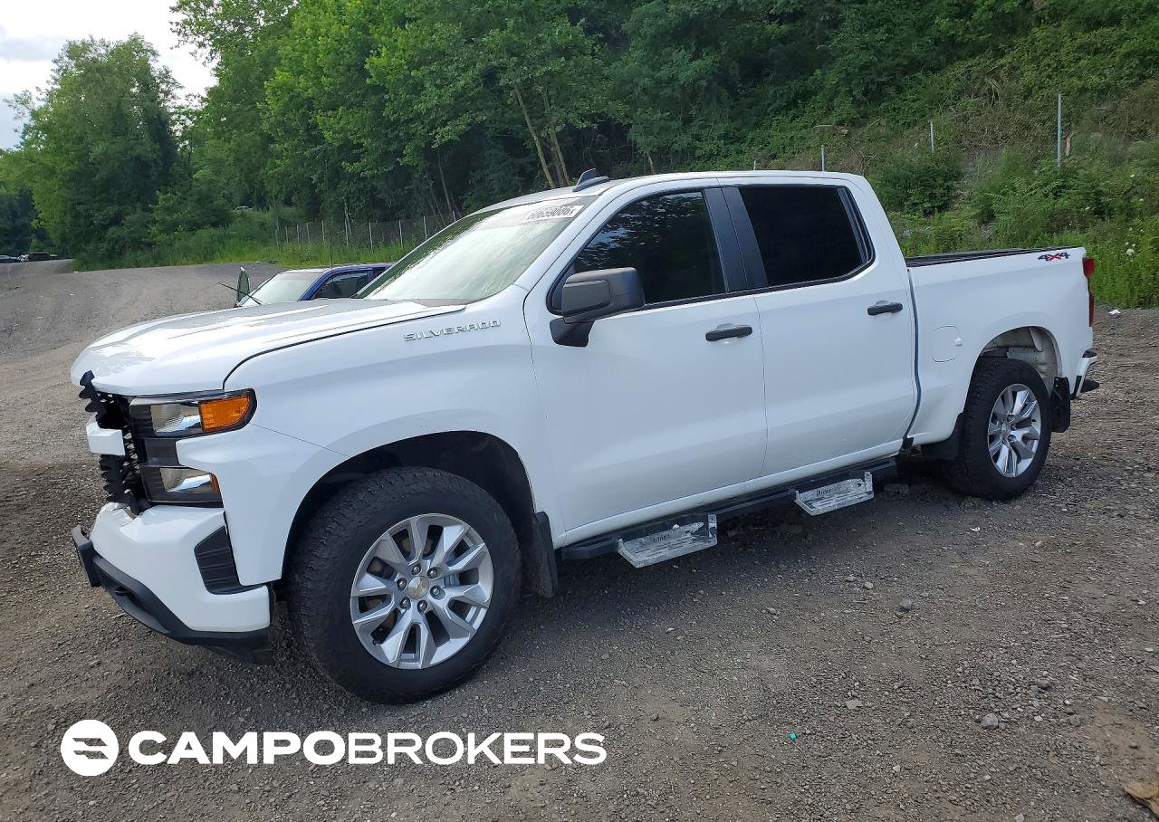 2021 Chevrolet Silverado K1500 Custom, daño Frontal, Copart lote 60659086