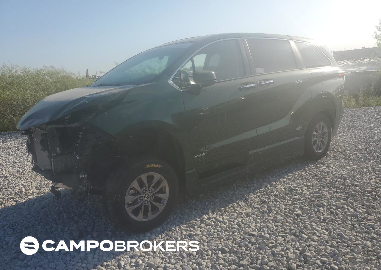 2021 Toyota Sienna Xle, uszkodzenie: Przód, Copart lot 51244655