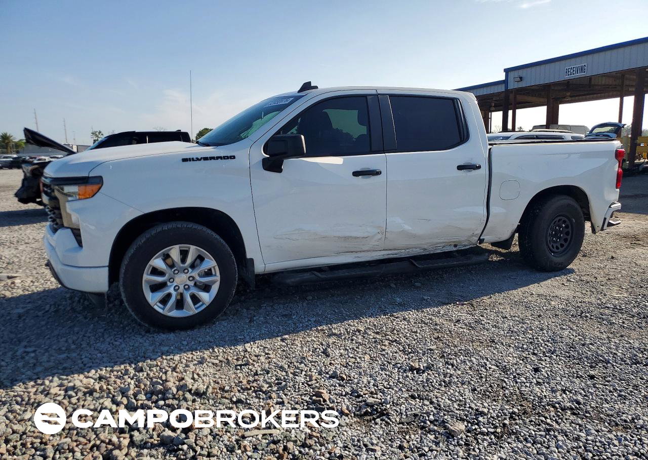 2024 Chevrolet Silverado C1500 Custom, daño Lateral, Copart lote 62032876