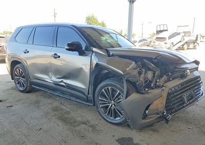 2026 Toyota Grand Highlander Hybrid Max Platinum, uszkodzenie: Przód, Copart lot 63190896, zdjęcie 4 z 6
