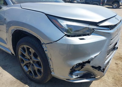 2025 Lexus Tx 500h F Sport Luxury, daño Frontal derecho, Iaai lote 45935586, foto 6 de 6