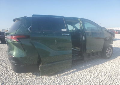 2021 Toyota Sienna Xle, uszkodzenie: Przód, Copart lot 51244655, zdjęcie 3 z 6