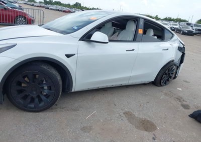2023 Tesla Model Y Awd/long Range Dual Motor All-wheel Drive, uszkodzenie: Tył, Iaai lot 45596934, zdjęcie 2 z 6