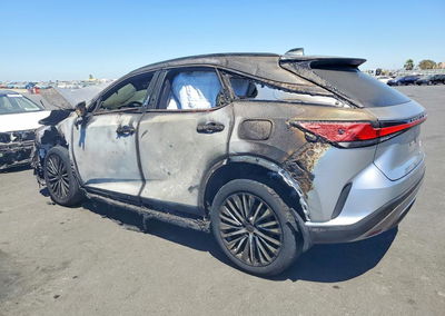2025 Lexus Rx 350h Premium+, uszkodzenie: Pożar, Copart lot 63430176, zdjęcie 2 z 6