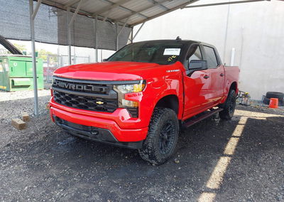 2022 Chevrolet Silverado 1500 4wd  Short Bed Custom, пошкодження: Правий перед, Iaai лот 45694796, фото 2 з 18
