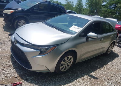 2021 Toyota Corolla Le, daño Trasero, Iaai lote 45642425, foto 2 de 6