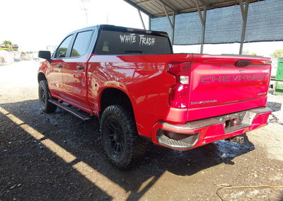 2022 Chevrolet Silverado 1500 4wd  Short Bed Custom, пошкодження: Правий перед, Iaai лот 45694796, фото 3 з 18