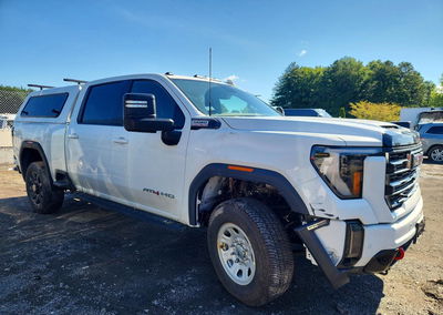 2024 Gmc Sierra K2500 At4, daño Frontal, Copart lote 66487546, foto 4 de 12