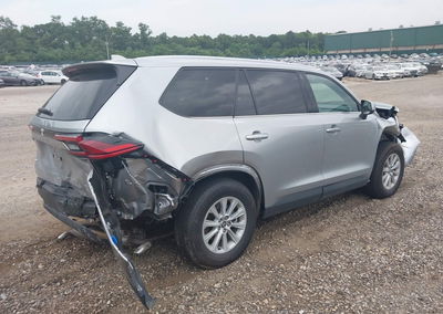 2026 Toyota Grand Highlander Xle, uszkodzenie: Front & Rear, Iaai lot 45671075, zdjęcie 4 z 6
