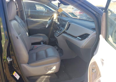 2019 Toyota Sienna Xle 8 Passenger, daño Front & Rear, Iaai lote 45094763, foto 5 de 6