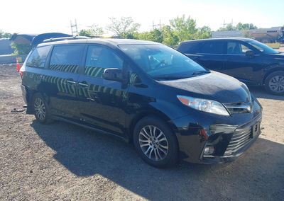 2019 Toyota Sienna Xle 8 Passenger, daño Front & Rear, Iaai lote 45094763