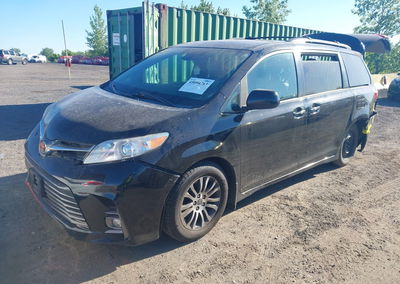 2019 Toyota Sienna Xle 8 Passenger, daño Front & Rear, Iaai lote 45094763, foto 2 de 6