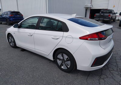 2020 Hyundai Ioniq Hybrid Blue, daño Normal Wear & Tear, Iaai lote 45741346, foto 3 de 6