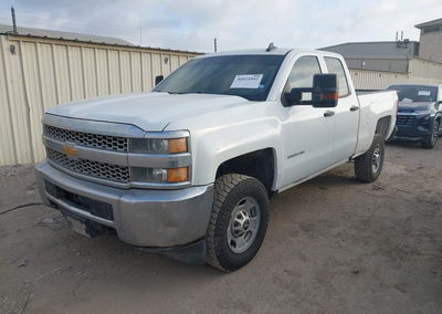2019 Chevrolet Silverado 2500hd Wt, Front End damage, Iaai lot 46021042, photo 2 of 6