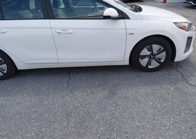 2020 Hyundai Ioniq Hybrid Blue, daño Normal Wear & Tear, Iaai lote 45741346, foto 6 de 6