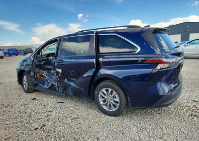 2025 Toyota Sienna Le 8-passenger, Side damage, Copart lot 65813486, photo 2 of 6