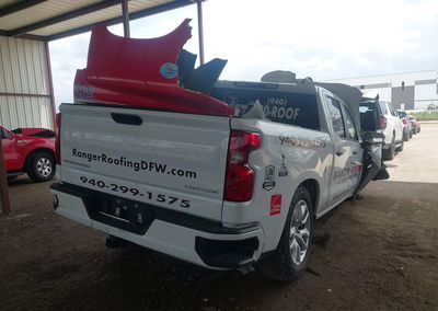 2022 Chevrolet Silverado 1500 2wd  Short Bed Custom, uszkodzenie: Przód, Iaai lot 45636475, zdjęcie 4 z 6
