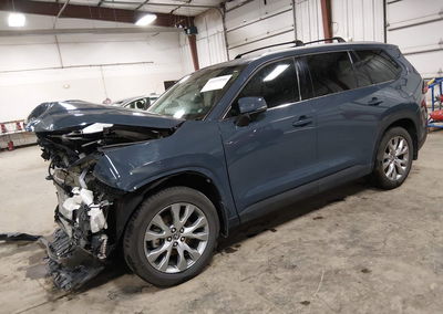 2024 Toyota Grand Highlander Hybrid Limited, Front End damage, Iaai lot 45193090, photo 2 of 6