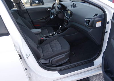 2019 Hyundai Ioniq Hybrid Blue, uszkodzenie: Normal Wear & Tear, Iaai lot 45763492, zdjęcie 5 z 6