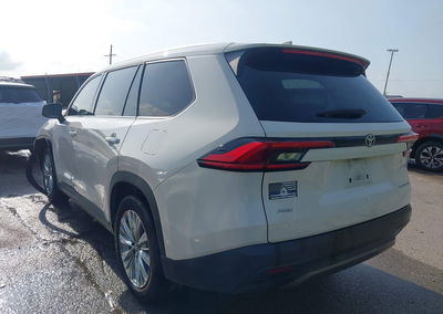 2024 Toyota Grand Highlander Platinum, пошкодження: Передня частина, Iaai лот 45742480, фото 3 з 6