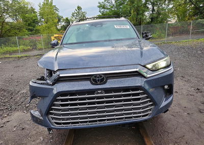 2026 Toyota Grand Highlander Hybrid Max Platinum, uszkodzenie: Przód, Copart lot 67901416, zdjęcie 5 z 6