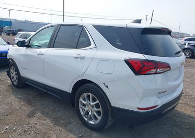2022 Chevrolet Equinox Awd Lt, daño Frontal izquierdo, Iaai lote 45833217, foto 3 de 16
