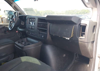 2021 Chevrolet Express Cargo Rwd 2500 Regular Wheelbase Wt, Right Side damage, Iaai lot 46028210, photo 5 of 6