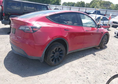 2022 Tesla Model Y Long Range Dual Motor All-wheel Drive, uszkodzenie: Lewy przód, Iaai lot 45567542, zdjęcie 4 z 6