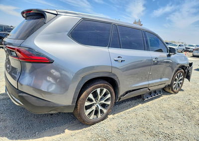 2026 Toyota Grand Highlander Hybrid Max Limited, пошкодження: Передня частина, Copart лот 62343706, фото 3 з 6