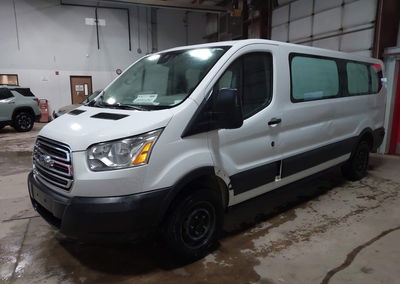 2019 Ford Transit-350 Xlt, daño Normal Wear & Tear, Iaai lote 46044262, foto 2 de 6