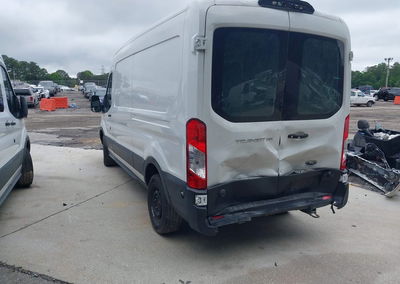 2019 Ford Transit-250, Rear damage, Iaai lot 45062104, photo 3 of 6