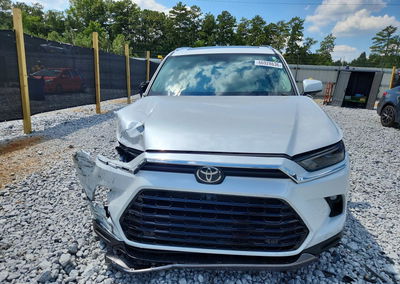 2026 Toyota Grand Highlander Platinum, uszkodzenie: Przód, Copart lot 66928636, zdjęcie 5 z 6