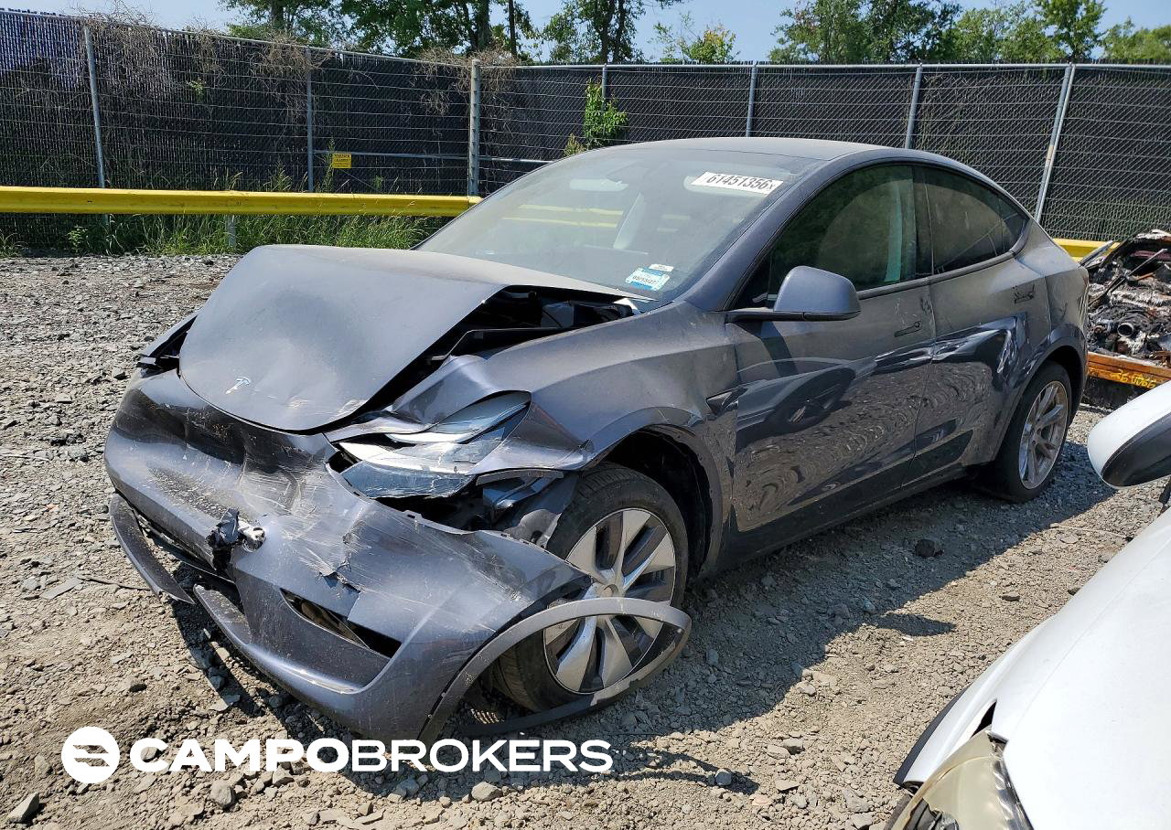 2023 Tesla Model Y, daño Frontal, Copart lote 61451356