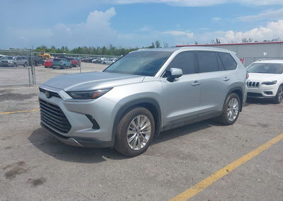 2024 Toyota Grand Highlander Platinum, daño Trasero derecho, Iaai lote 45748837, foto 2 de 6