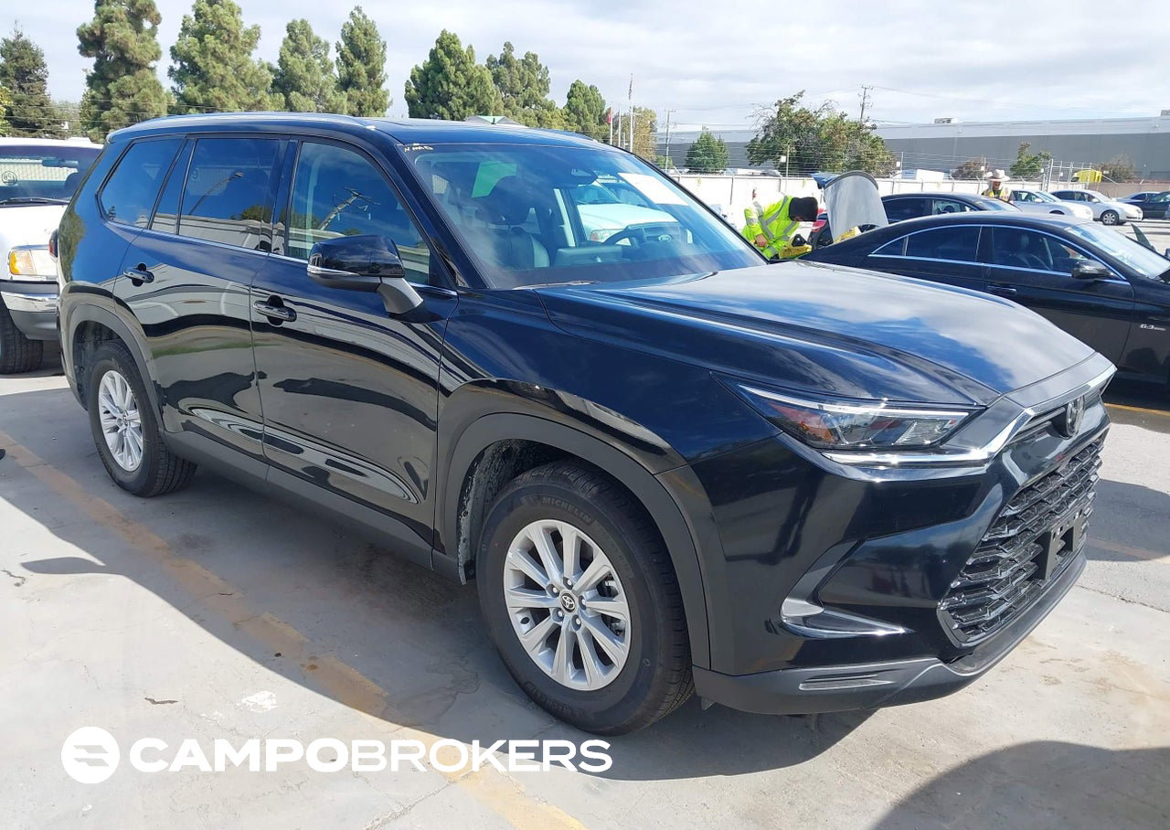 2026 Toyota Grand Highlander Xle, Normal Wear & Tear damage, Iaai lot 46004371