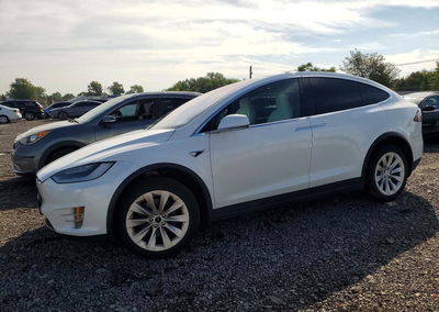 2021 Tesla Model X, daño Frontal, Copart lote 68545556