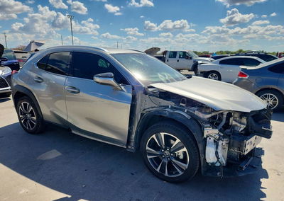 2019 Lexus Ux 200, daño Frontal, Copart lote 67381336, foto 4 de 6