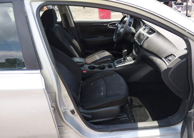 2019 Nissan Sentra Sv, daño Frontal derecho, Iaai lote 45656489, foto 5 de 6