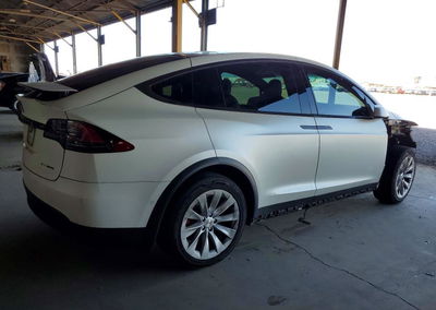 2020 Tesla Model X, uszkodzenie: Przód, Copart lot 62273696, zdjęcie 3 z 13