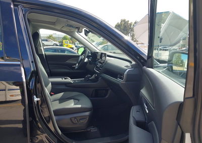 2026 Toyota Grand Highlander Xle, Normal Wear & Tear damage, Iaai lot 46004371, photo 5 of 6