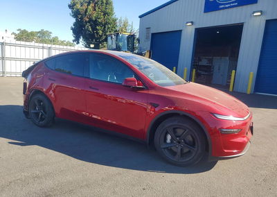 2026 Tesla Model Y, daño Trasero, Copart lote 67300796, foto 4 de 6