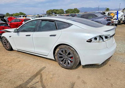 2020 Tesla Model S, daño Frontal, Copart lote 64269446, foto 2 de 6