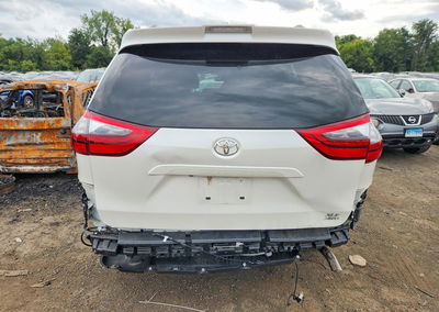 2020 Toyota Sienna Xle 7-passenger, daño Trasero, Copart lote 68181036, foto 6 de 6