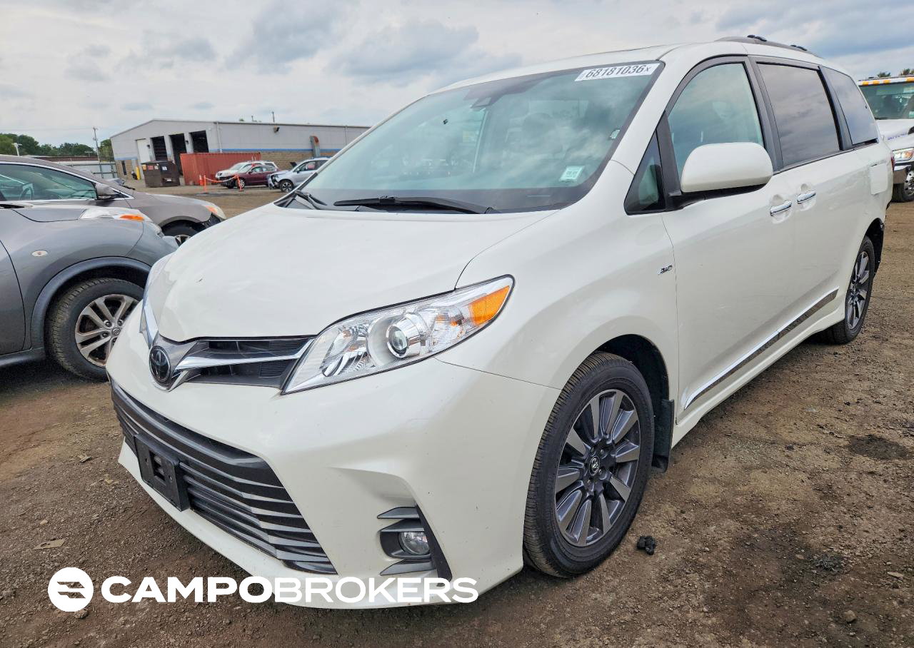 2020 Toyota Sienna Xle 7-passenger, daño Trasero, Copart lote 68181036