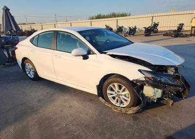 2025 Toyota Camry Le, daño Frontal, Copart lote 67559366, foto 4 de 6