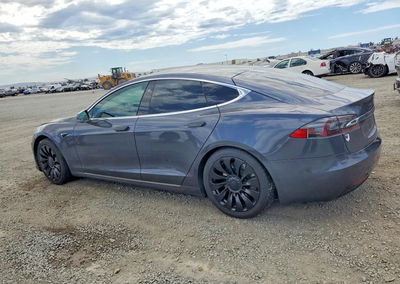 2020 Tesla Model S, daño Mecánico, Copart lote 68519266, foto 2 de 6