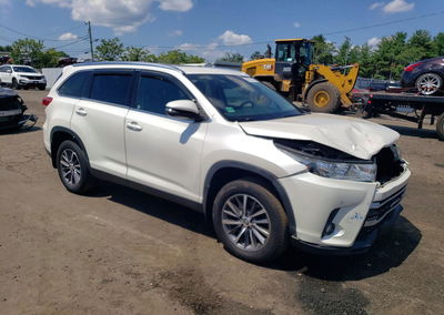 2019 Toyota Highlander Xle, пошкодження: Передня частина, Copart лот 64254426, фото 4 з 6