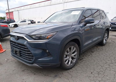 2024 Toyota Grand Highlander Limited, daño Lateral derecho, Iaai lote 44836284, foto 2 de 6