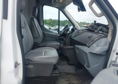 2019 Ford Transit-150, uszkodzenie: Tył, Iaai lot 45615504, zdjęcie 5 z 6